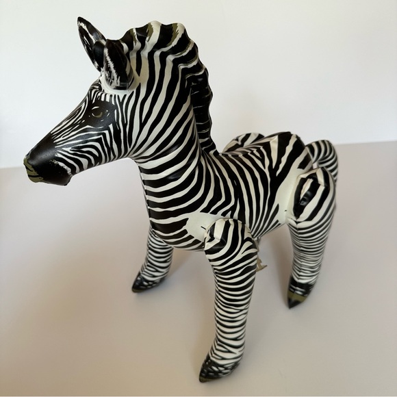 BARNUM’S ANIMALS. Vintage. Inflatable Zebra. Toy. - Picture 5 of 12